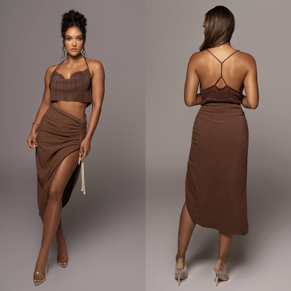 Chocolate Spring Ruched Linen Skirt - Picture 4 of 9